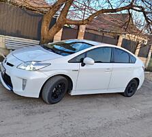 Toyota Prius 2013 г. 9000 $