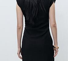 Продам стильное чёрное платье миди от Mango.