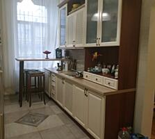 Трехкомнатная квартира в центре города. Павловский дом.