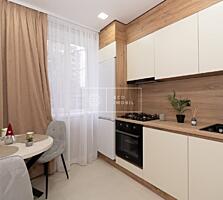 Spre vânzare apartament cu 3 dormitoare și living amplasat în ...
