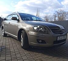 Продам хороший автомобиль не требующий вложении срочно