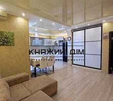 Продається простора 3-кімнатна квартира по вулиці Ревуцького 7в ( ( ..