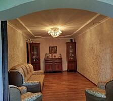 Уютная квартира для семьи на Таирова .Ремонт, балкон и подвал.