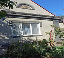 Продам дом на 10 сотках земли на Фонтане, ул. Бригадная/Неделина.