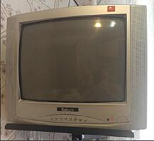 TOCHIBA 49L5660 EV. Smart, Wi-Fi. Декод. DVB-C иCombo. Роут. TV SATURN