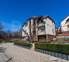 Vânzare, casă, 3 nivele, 200 mp + 10 ari, str. Gura Văii, Rîșcani