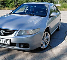 Отличный Автомобиль! Хорошая комплектация! Пишите можно на обмен.