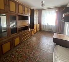 Продаётся трёхкомнатная квартира .