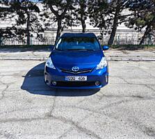 Продам Toyota Prius V