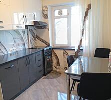 ЦЕНТР НАБЕРЕЖНАЯ 2 ком. 2/9 эт. СВЕЖИЙ РЕМОНТ + мебель.