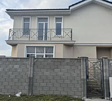 Продам двухэтажный дуплекс 150 кв. м., жилой массив Дайберг.