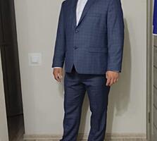 Продам костюм