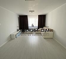 Продаж 1 кімнатної квартири по просп. Бажана 24/1 . Заагальна площа ..