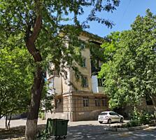 Сталинка Банный переулок.