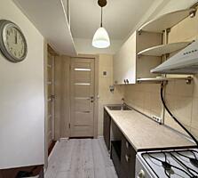 Продам 2х комн.квартиру в Приморском районе с подсобным помещением 28 