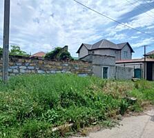 Продам дом на Слободке, участок 11 соток, все коммуникации