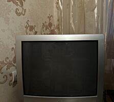 Продам телевизор 200р