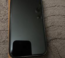 Мобильный телефон айфон 11