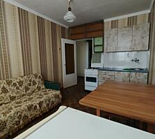 2комнатная блочного типа в центре с мебелью Вара.