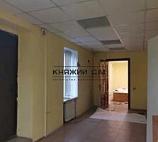 Продаж 2-кімнатнатної квартири по вул.Уманська, 35/37. Поверх 1 з 5. .