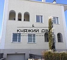 Предлагается на продажу современный 3-х эт. дом в селе Петровское, ...