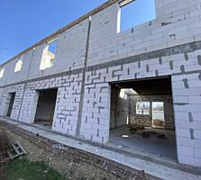 родается современный таунхаус общей площадью 80 м2, расположенная в ..