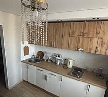 Продам 2 ком. квартиру на Академика Королева