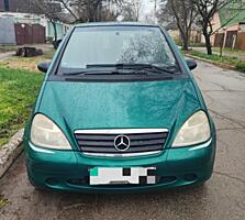 Mercedes-Benz A 160 с бензиновым двигателем 1.6 л, 98 г.