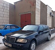 Отличный Автомобиль! Хорошая комплектация! пишите на обмен Тирасполь