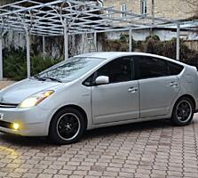Toyota prius 20 2008 год