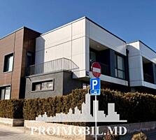 Vă propunem spre vânzare acest townhouse în 3 nivele, amplasat în ...