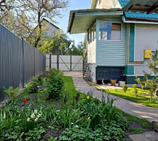 Продаётся жилой дом. Дарницкий район, улица Луговая, 13, метро ...