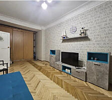 Продаётся двухкомнатная квартира. Соломенский район, улица Гарматная, 