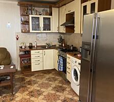 Продам два дома в центре Слободки, общей площадью 202 м², участок с ..