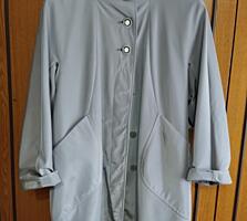 Продам куртки плащи все по 100 руб.