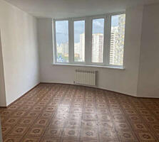 Продаётся трёхкомнатная квартира. Дарницкий район, улица Днепровская .