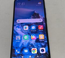 Продам на запчасти Сяоми Redmi 8 (вздулась батарея... ) или обмен