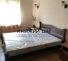 Продаж просторої роздільної 2-кімнатної квартири на Солом'янці. З