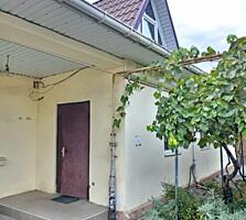 Продам домик, на ул. Платановой