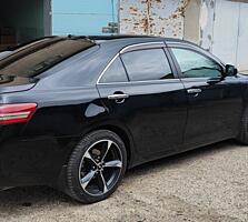 Продам Toyota camry 2011год бензин 2.5 -газ