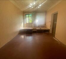 Предлагаются к продаже двухкомнатная квартира в Центре. ...