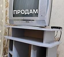 Продам телевизор LG + приставка + тумба+ бесплатная доставка