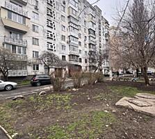 Трехкомнатная квартира на Черемушках, улица Генерала Петрова