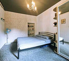 Продам 2 комнатную квартиру в Центре.