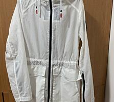 Продам фирменную куртка-плащ фирмы Pajar