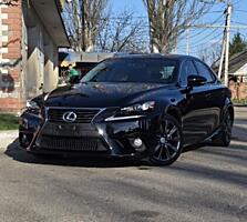 Lexus is 250, полный привод!