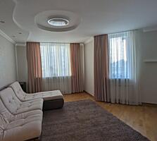 Срібнокільська, 1 ЖК Корона Продаж 3к квартира -97кв. м. метро Позняки