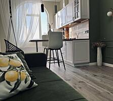 В продаже квартира с дизайнерским ремонтом на берегу моря в новом ...