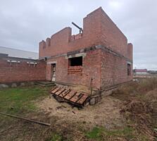 Продам капитальный, недостроенный дом в Лесках (500 м от черты ...