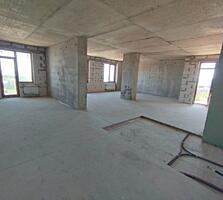 В продаже — отличная просторная квартира общей площадью 92 м² в новом 